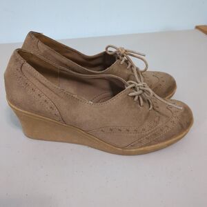 American Eagle Brown Faux suede wedge lace up shoes 8